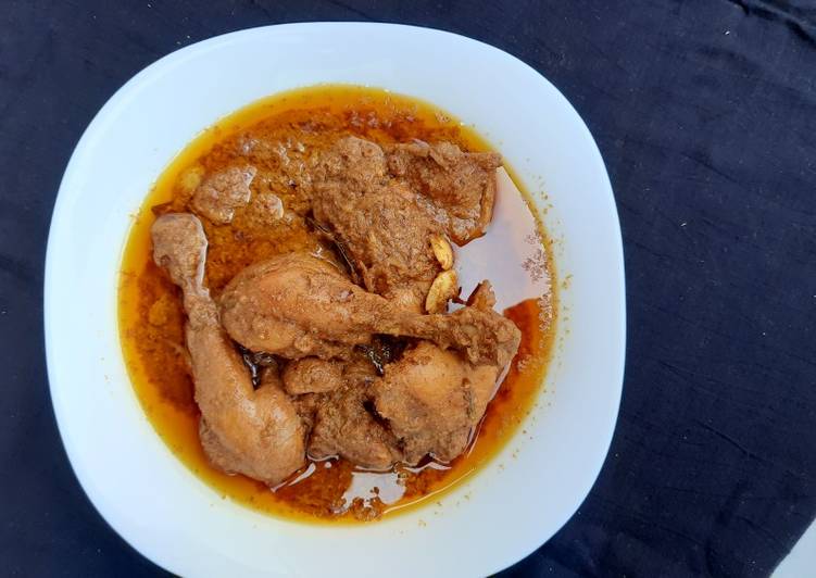 Chicken in cashewnut gravy