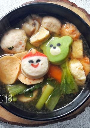 Foto resep Steamboat Kuah Tomyam a.k.a sukiyaki/shabu-shabu