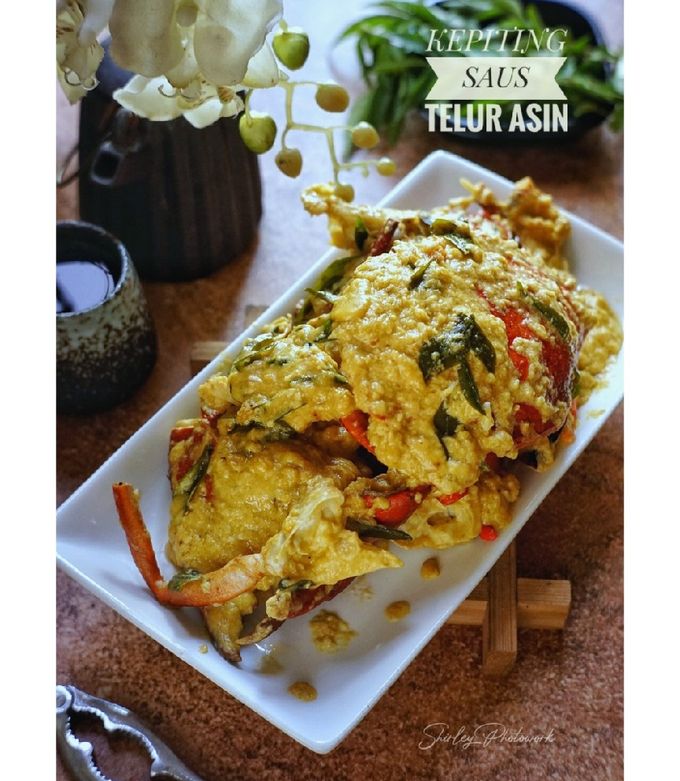 Foto resep KEPITING SAUS TELUR ASIN ala RESTO🦀🦀😋