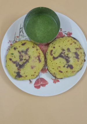 હાંડવો (Handvo Recipe in Gujarati) રેસીપી મુખ્ય ફોટો