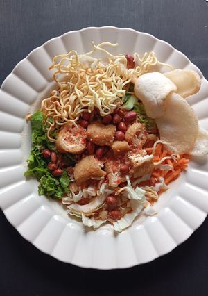 Foto resep Asinan Betawi Segar Pedas Manis (Sederhana)