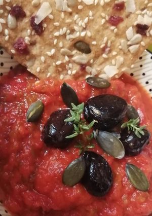 Une photo de Sauce aux deux poivrons. Rouge et vert