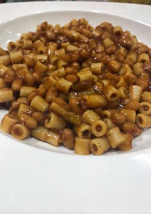 صورة لوصفة فاصوليا بالمعكرونيه الحمراء