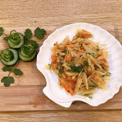 A picture of Taiwanese Potato salad.