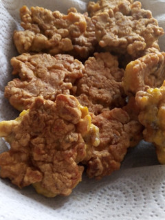 Una foto de "Bocaditos" o "croquetas" de pollo