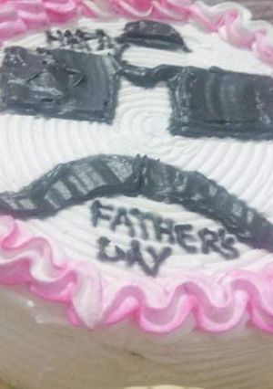 A picture of Father's day cream cake.