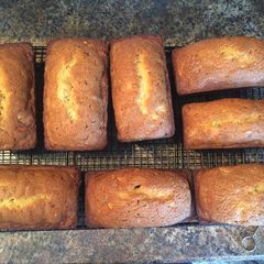 A picture of Gramma Evies Banana Bread.