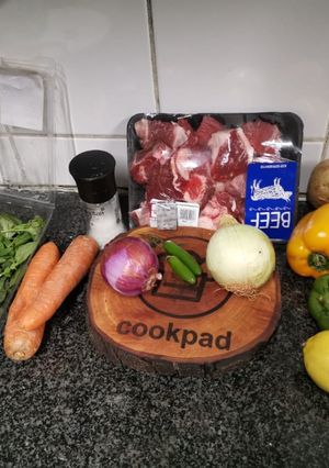 A picture of Hearty beef stew.