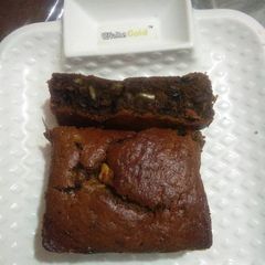 A picture of Banana cake.