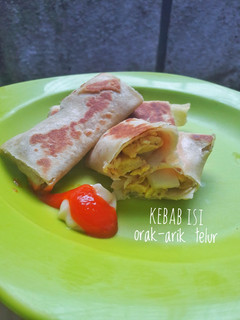 Foto resep Kebab isi orak-arik telur