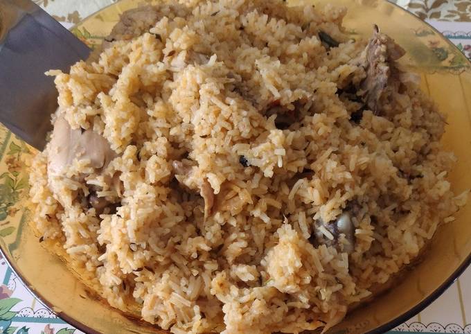Simple Way to Prepare Delicious Chicken pilau #endofyearchallenge#