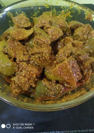 आम का अचार (Aam ka achar recipe in hindi) रेसिपी मुख्य फोटो