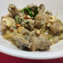 A picture of Creamy Badami Chicken.