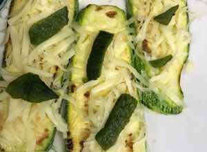 Una foto de Calabacitas gratinadas con poblanos