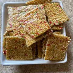 A picture of Sesame brittle.