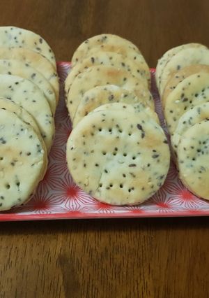 Una foto de Galletitas saladas con harina de arroz