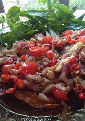 Foto resep Ikan Bawal Goreng Sambal Matah Bali