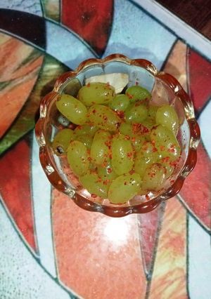 મસાલા દ્રાક્ષ (Masala Draksh Recipe In Gujarati) રેસીપી મુખ્ય ફોટો