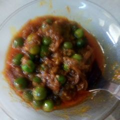 A picture of Malai onion matar.