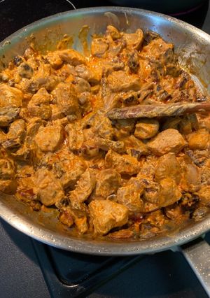 Une photo de Poulet au chorizo et champignon