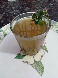 हर्बल टी (Herbal tea recipe in Hindi) रेसिपी मुख्य फोटो