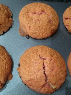 Una foto de Pink magdalenas con relleno de choco blanco