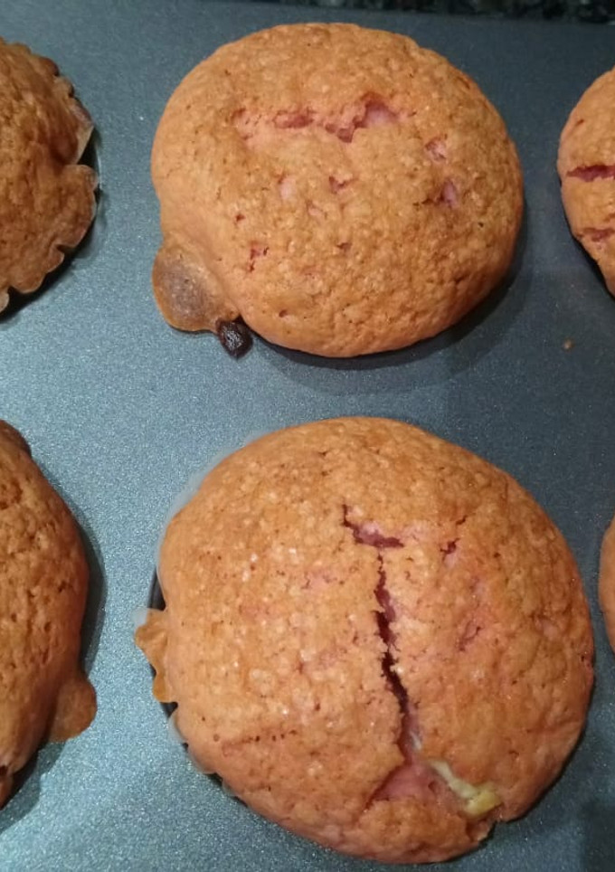 Una foto de Pink magdalenas con relleno de choco blanco
