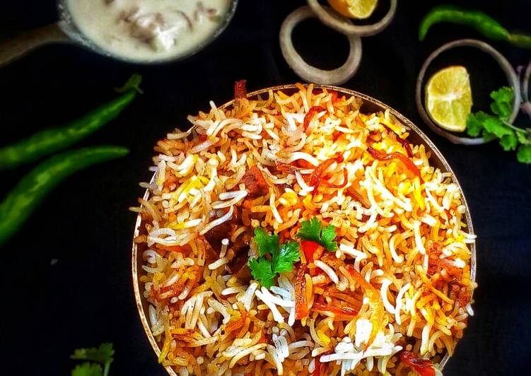 Layered Mutton biryani