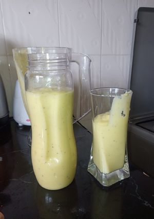 A picture of PineAvoNana Smoothie.
