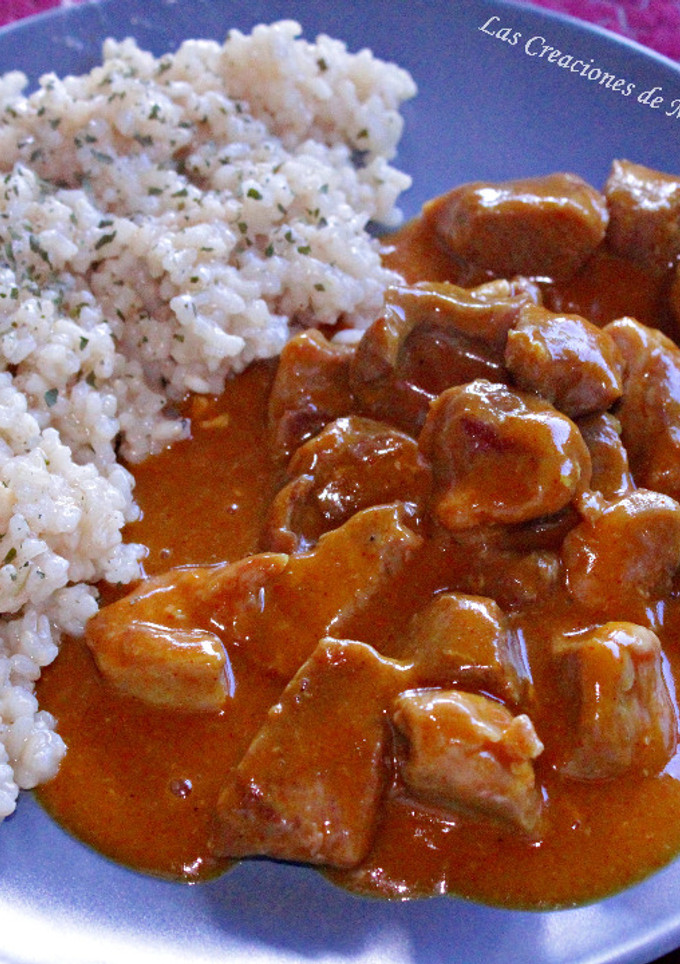 Una foto de Arroz semintegral con pavo al curry