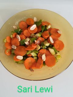 Una foto de Ensalada (6 ingredientes)