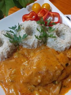 Zöldbabos csirkecombok recept fotója