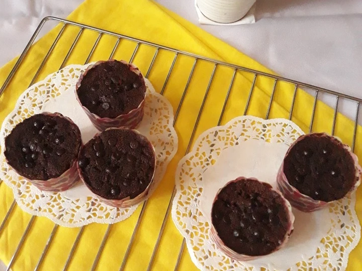 Langkah Mudah untuk Membikin Resep Cupcake Brownies Panggang yang Uenak Anti Ribet, Uenak Banget