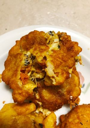 A picture of Cheesy Pakoda.