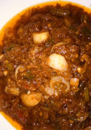 A picture of Onion sauce.