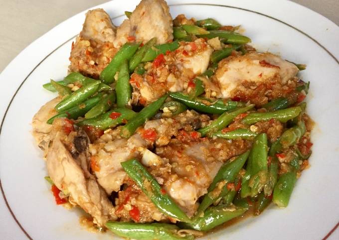 Cara Gampang Membuat Ayam Bumbu Rujak yang Sempurna