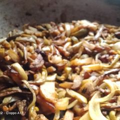 A picture of Parwal aloo fry.