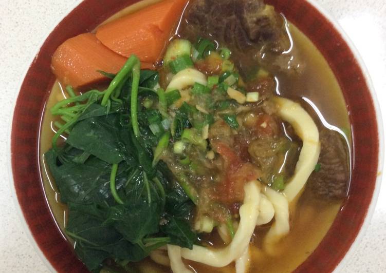 自製雞蛋麵條牛肉麵