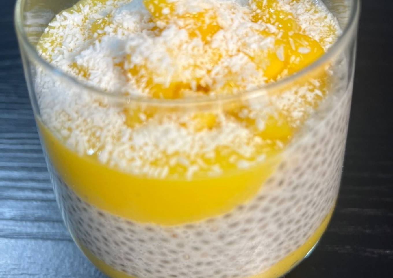 Verrine crème de mangue et crème de chia