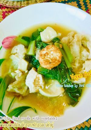 รูปของ ราดหน้าเส้นใหญ่กรอบผักรวม เต้าหู้(เจ,วีแกน)Vegan, No animals