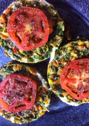 Una foto de Tartitas de “las verduras que tenía en la heladera”