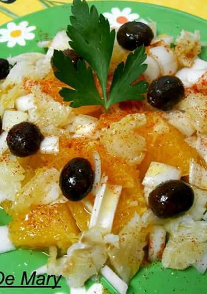 Una foto de Ensalada de naranja y bacalao