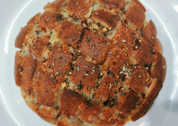 Easiest Way to Prepare Favorite Pull-Apart Garlic Cheese Bread 😋 🍞🍞