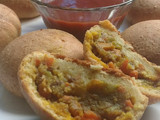 मिक्स दाल स्टफ्ड बेक्ड बोंडा (mix dal stuffed baked bonda Recipe in Hindi)