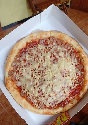Foto resep Pizza sapi pinggiran sosis