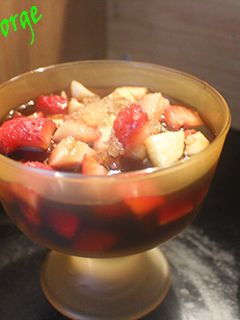 Una foto de Fresas con manzanas borrachas