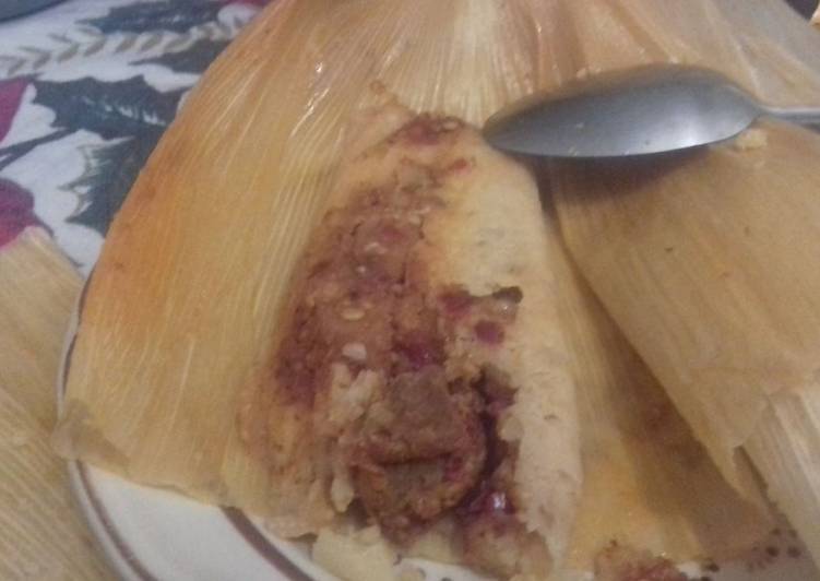 Tamal de picadillo de cerveza y chile rojo las correa