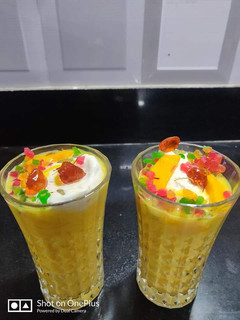आम का फालूदा (Aam Ka falooda recipe in hindi) रेसिपी मुख्य फोटो