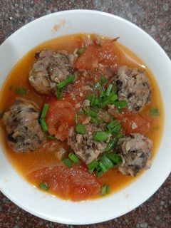 Hình của món Thịt viên sốt cà chua.