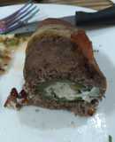 Carne y chile relleno de queso con tocino